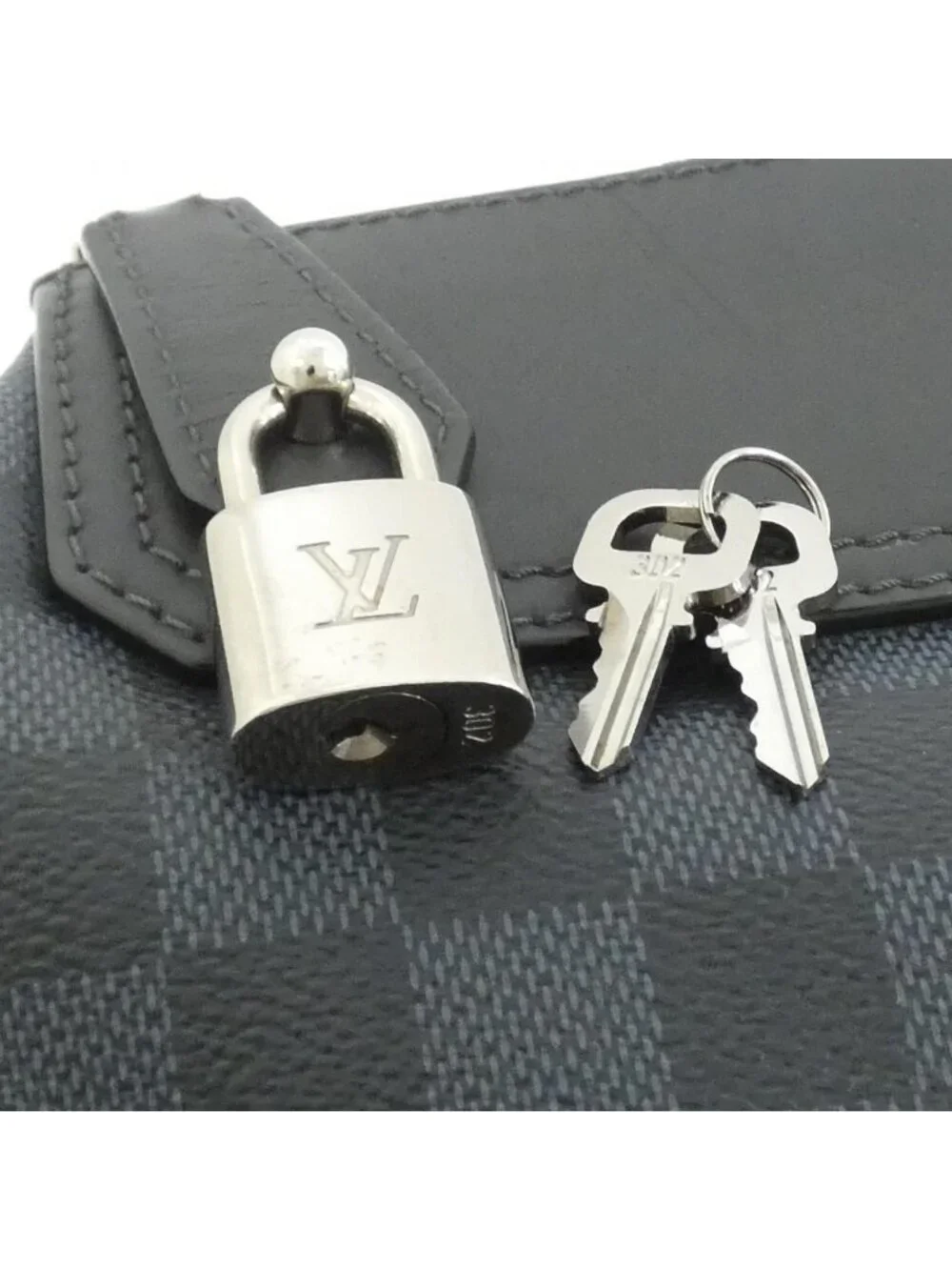 Louis Vuitton Damier Cobalt Messenger Greenwich Shoulder Bag